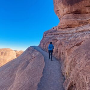 Kylie hiking to Delicae Arch