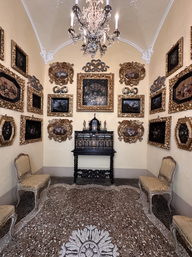 Grand room