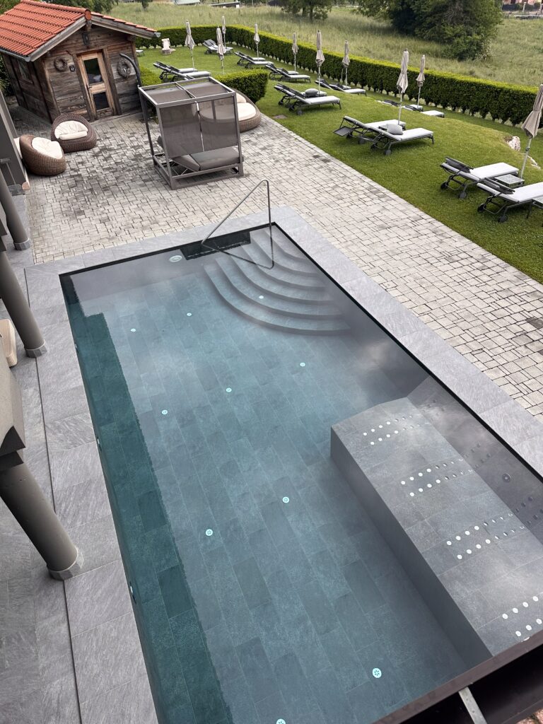 Solea Pool